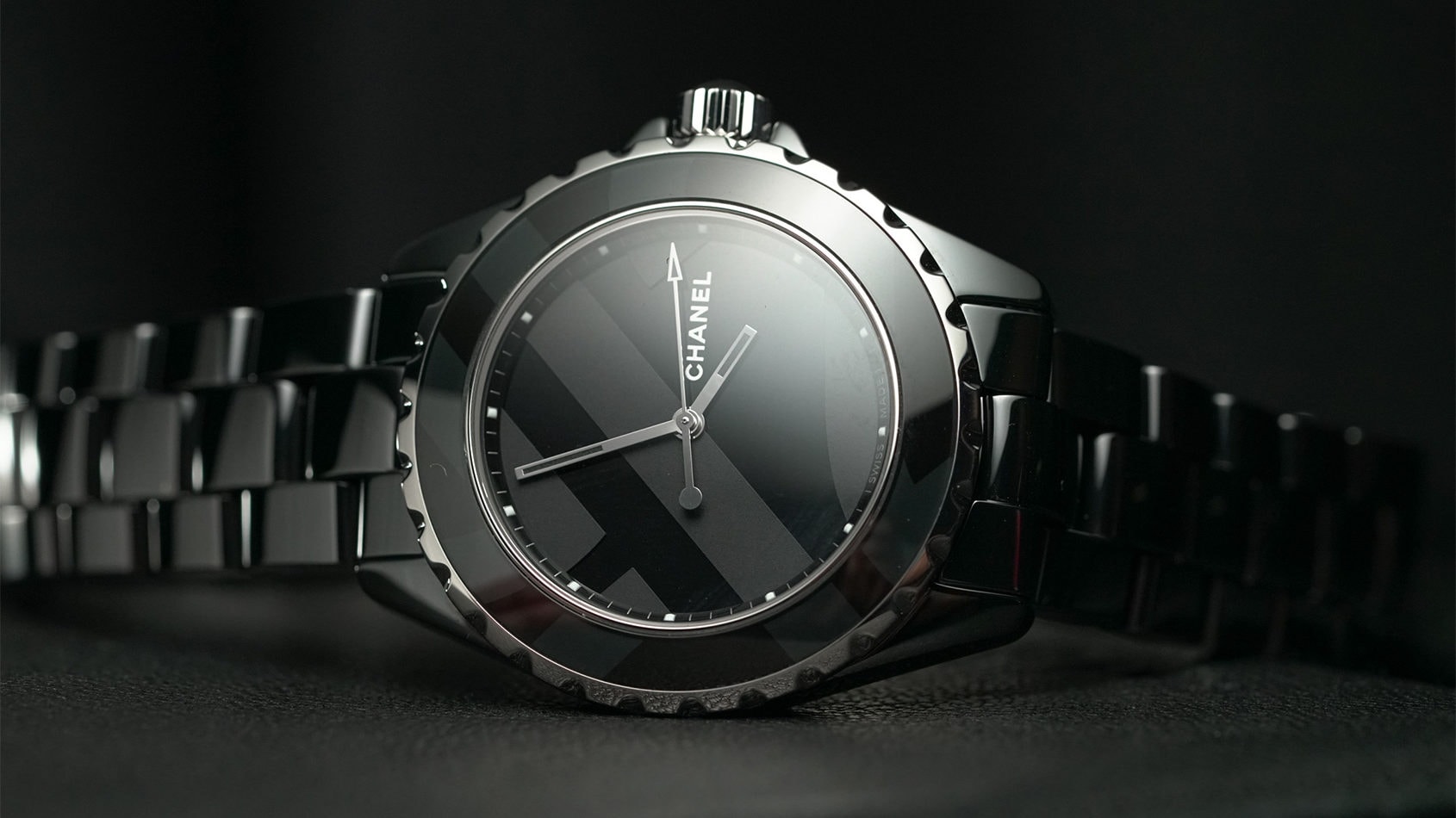 Chanel j12 Untitled 1 e1596215196438