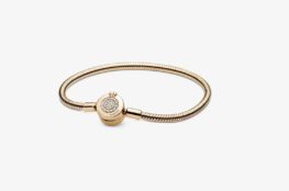 Pandora Moments Sparkling Crown O Snake Chain Bracelet